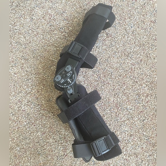 Donjoy Other Donjoy Trom Flexion Extension Adjustable Knee Brace